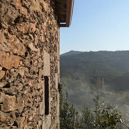 Casa Do Valo * Amonde